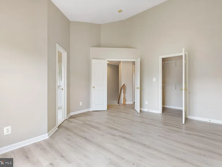 9147 Ribbon Falls Loop — Photo 26