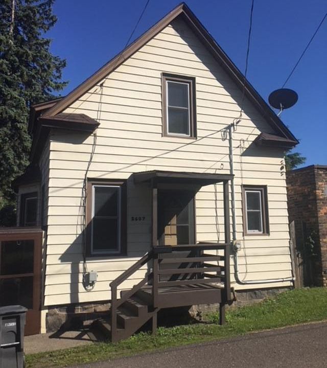 2nd image of 2607 W 2nd St