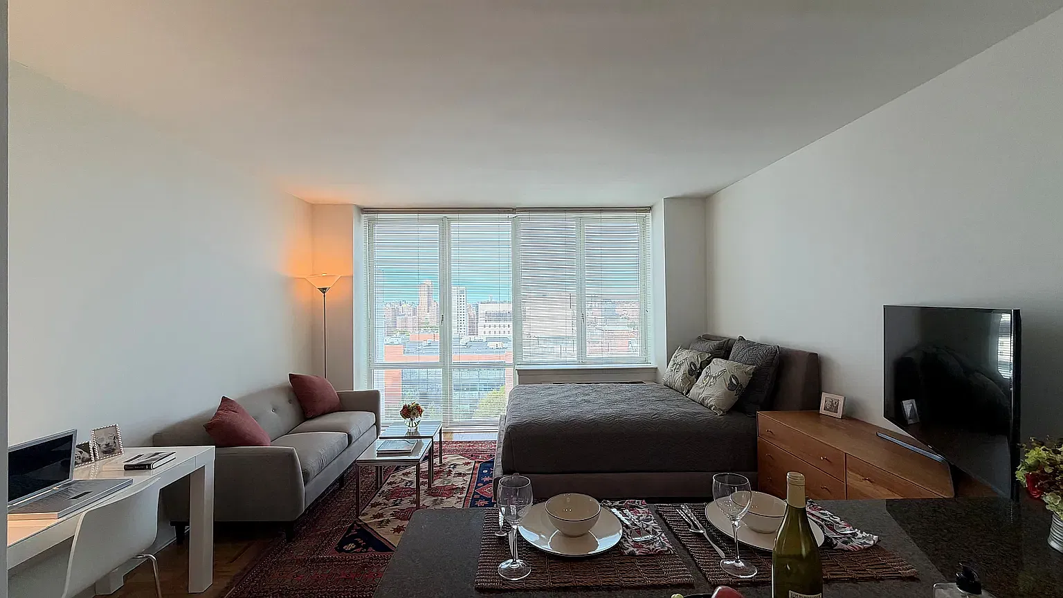 1510 Lexington Ave — Photo 2
