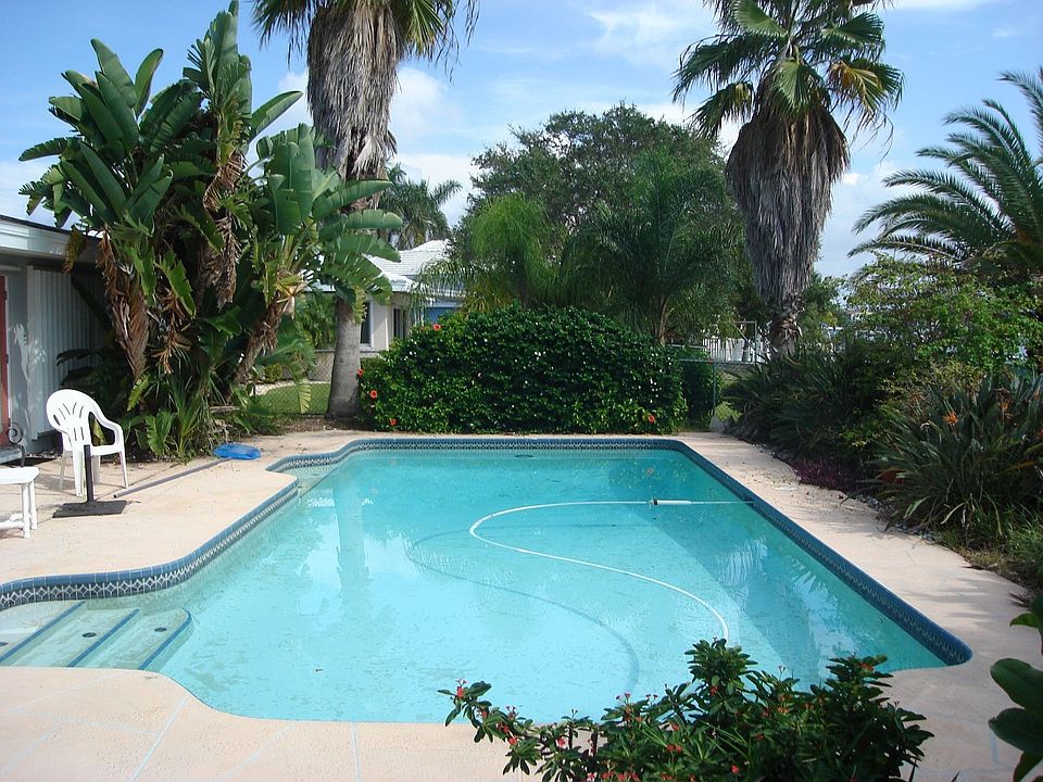 2nd image of 175 Bayside Dr