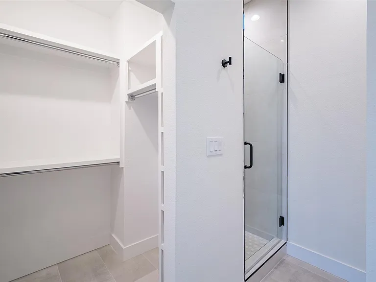 1614 N Fitzhugh Ave #301 — Photo 22