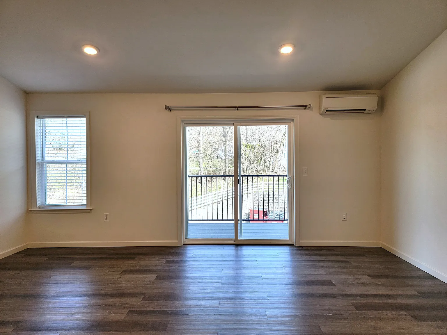 2 bed, 1100 sqft, $1,795 — Photo 4