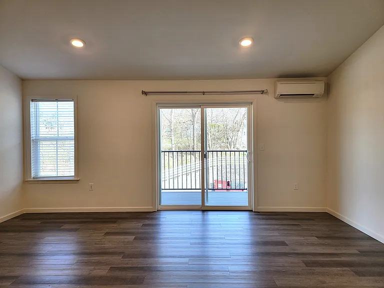 4530 Commerce St #202 — Photo 8
