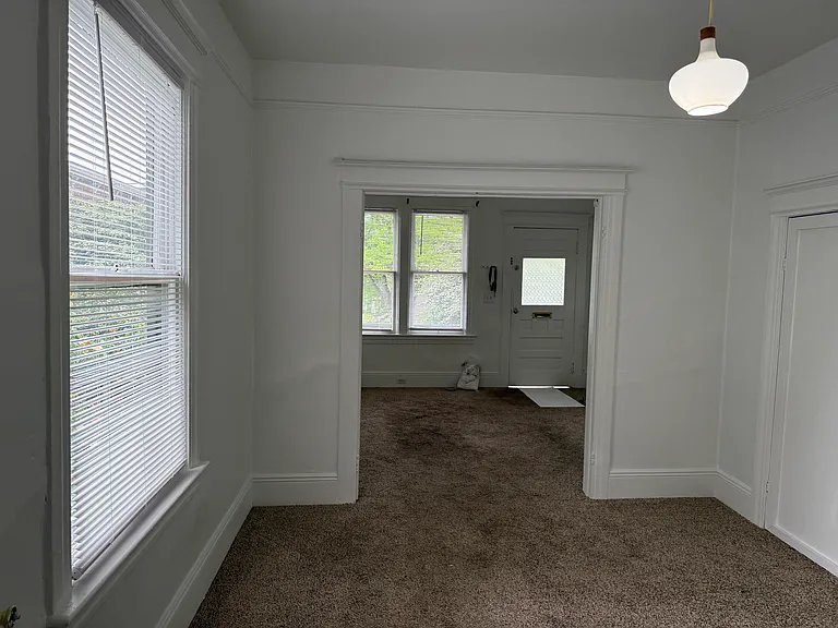 14th Ave — Photo 4