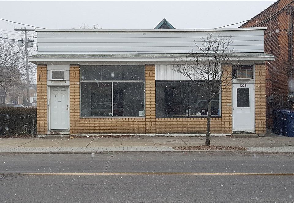 1st image of 1225 Lovejoy St
