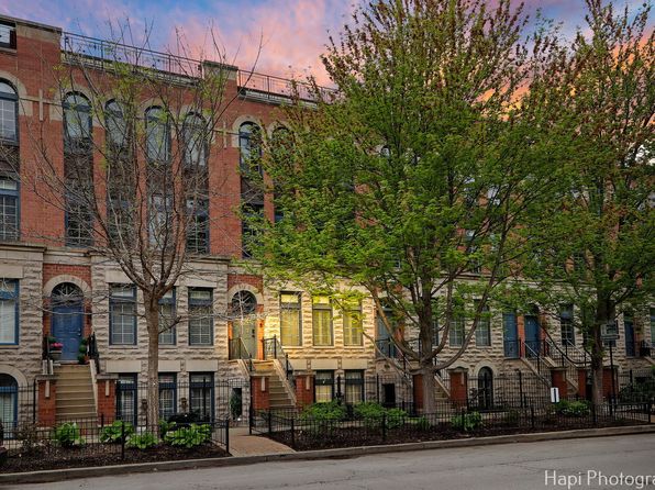 358 W Huron St #B, Chicago, IL 60654