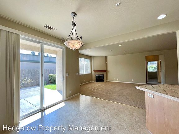 4th image of 1032 Matt Dr