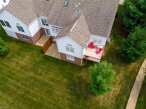 4th image of 801 Gardenstone Cir