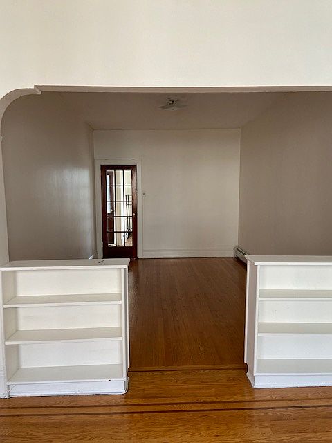 Living room pic 2
