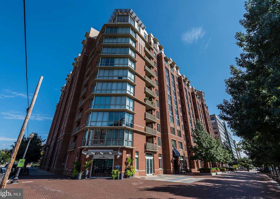 1st image of 1000 New Jersey Ave SE APT 213