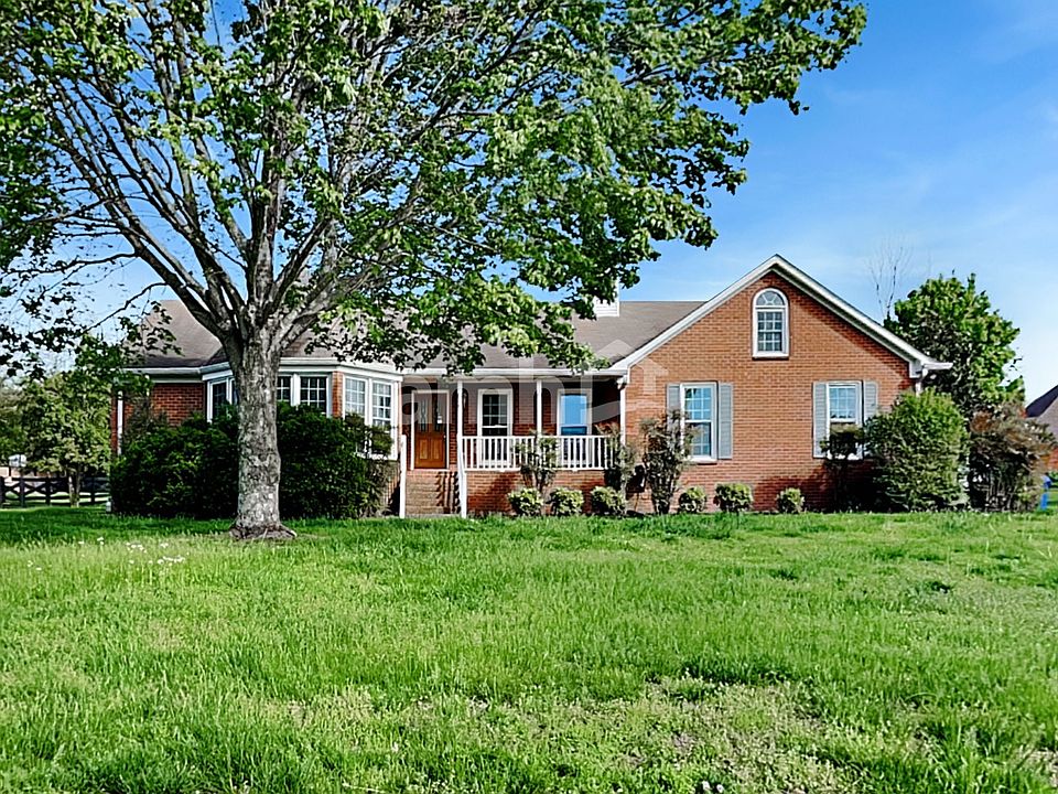 1st image of 217 Hickory Trl