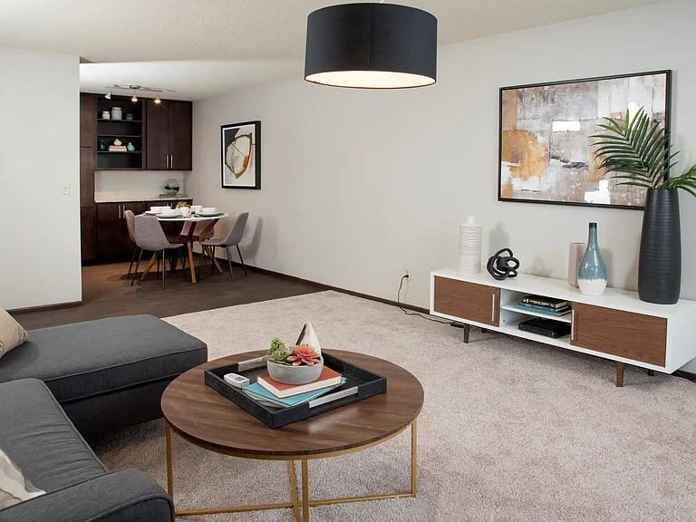 Aspenwoods Apartments — Photo 6