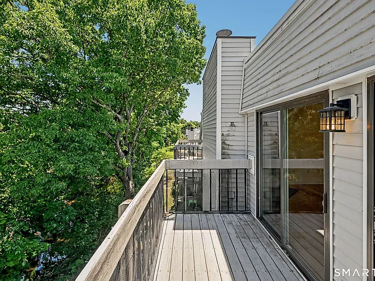 73 Riverside Ave #3A — Photo 25