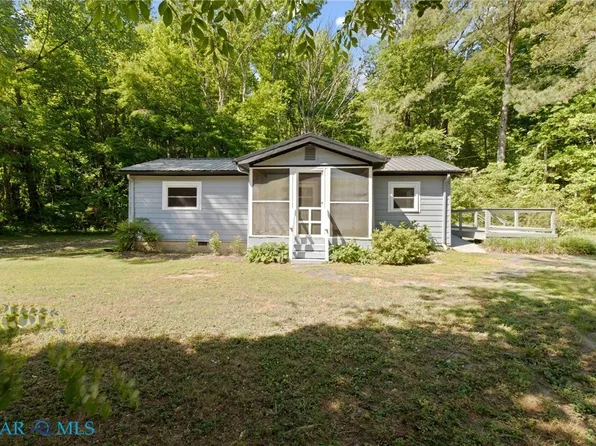 13616 John Clayton Memorial Hwy, North, VA 23128