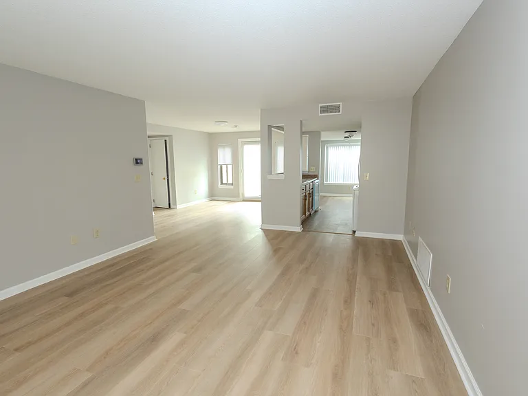 221 Trailside Way — Photo 8