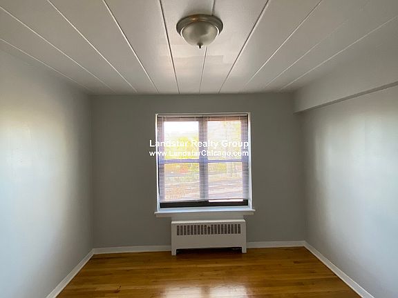 4th image of 1360 W Touhy Ave APT 209