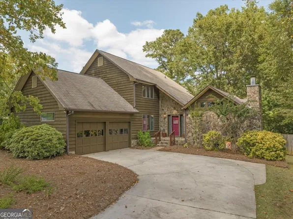2021 Laurel Dr, Perry, GA 31069