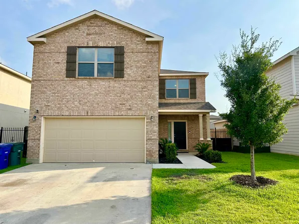 1605 Sambar Loop, Laredo, TX 78045