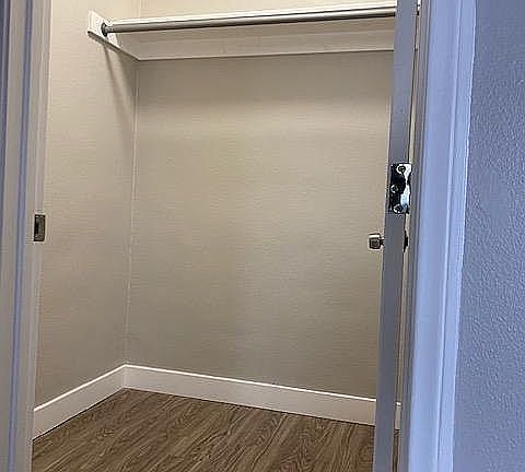 4th image of 5932 Barton Ave #103