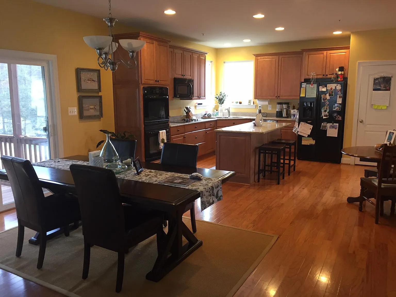 5 bed, 3450 sqft, $3,700 — Photo 4