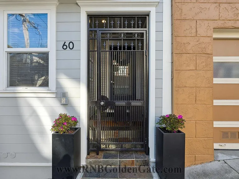 60 Bessie St #B — Photo 2