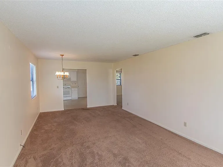 709 Mosley Rd — Photo 5