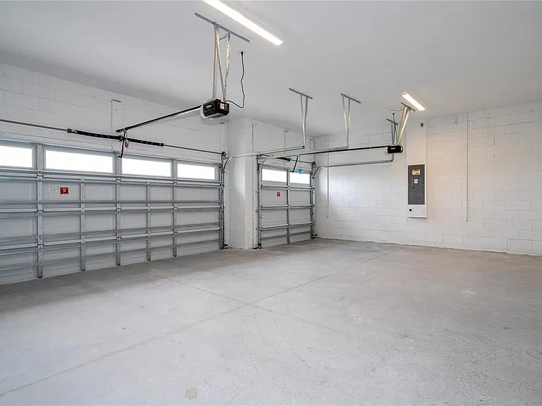 450 Winter Grove Blvd — Photo 55