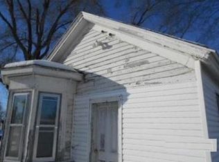 304 Galt Ct, Sterling, IL 61081