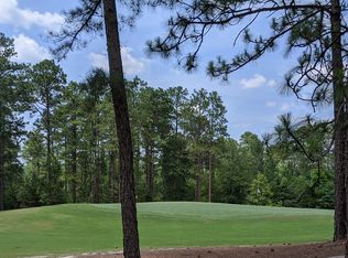 32 Ridgeland St, Pinehurst, NC 28374