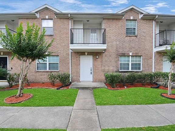 3rd image of 11899 Algonquin Dr #12