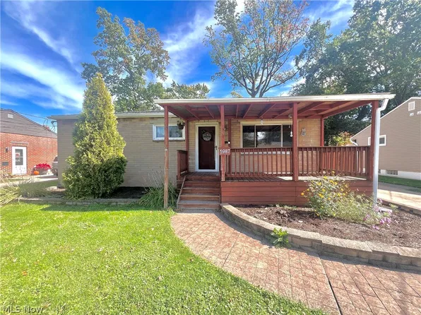 5987 Porter Rd, North Olmsted, OH 44070
