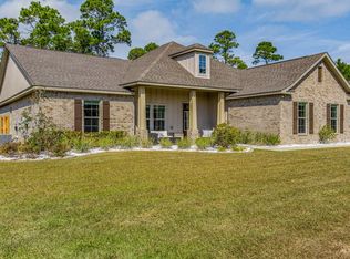 1385 Lombardy Dr, Gulf Breeze, FL 32563