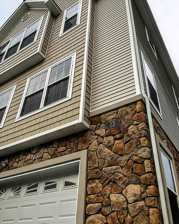 1st image of 13 Seeley Bull St