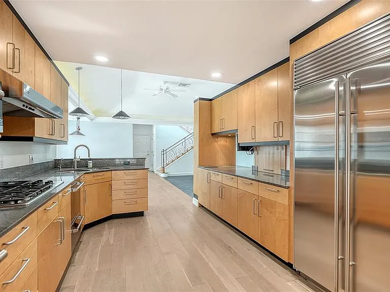1770 S Oval Dr — Photo 12