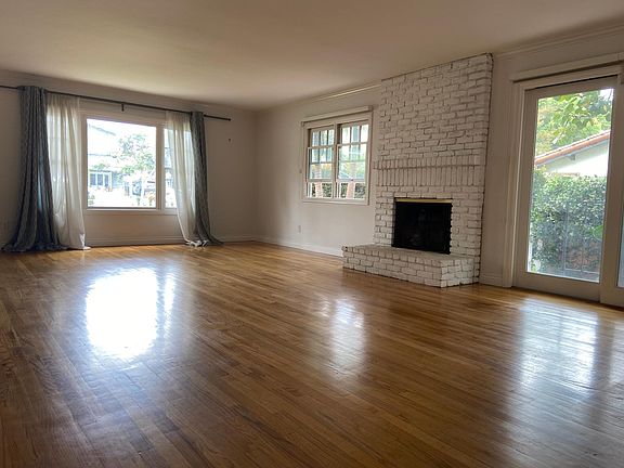 5th image of 924 H Ave