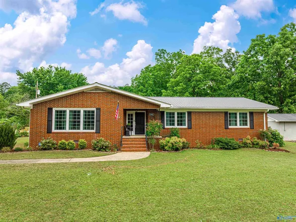 2000 Alabama Ave NW, Fort Payne, AL 35967