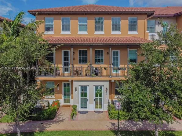 936 SW 147th Ave #2903, Pembroke Pines, FL 33027