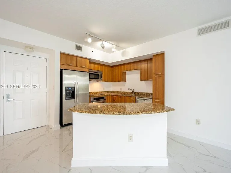 510 NW 84th Ave #520 — Photo 5