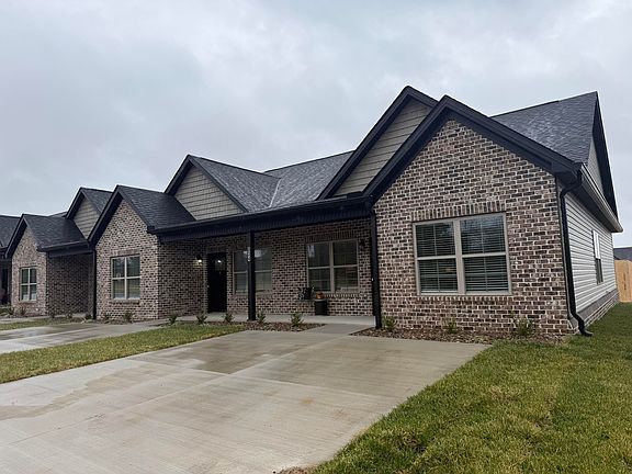 2nd image of 834 Ridgewood Dr #6
