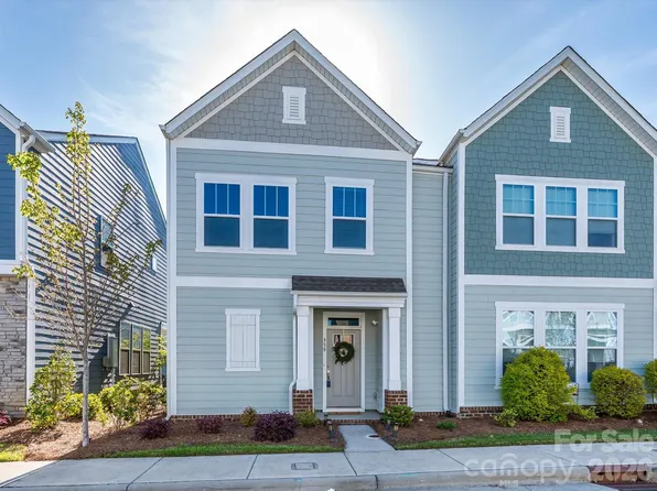 339 Ladybird Ln, Pineville, NC 28134