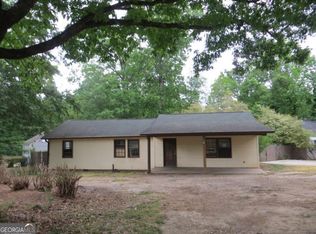 502 Hanes Dr, Forest Park, GA 30297