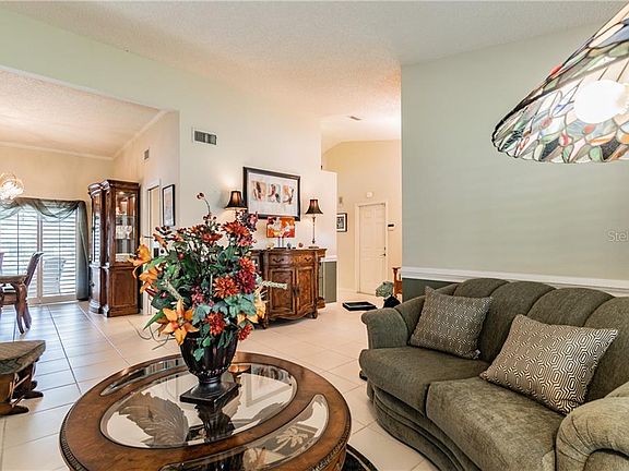 4th image of 2256 Pinnacle Cir S
