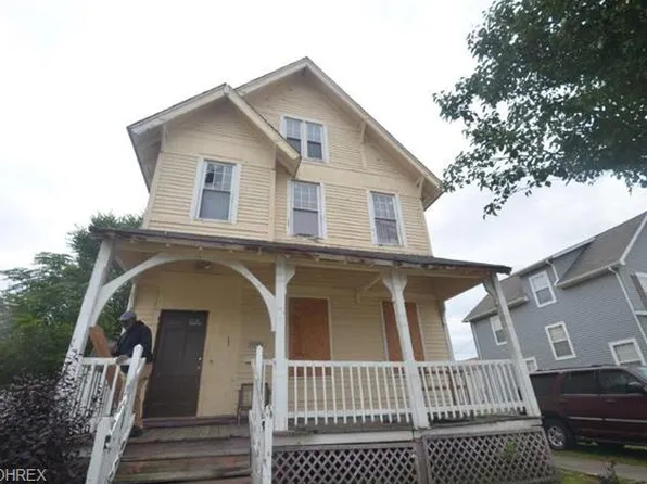 2200 E 46th St, Cleveland, OH 44103