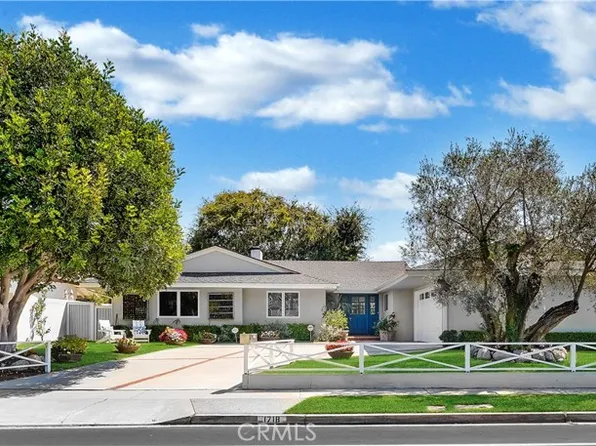 1718 Tradewinds Ln, Newport Beach, CA 92660
