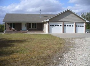2932 NE 36th St, Newton, KS 67114