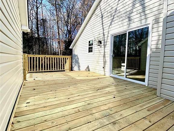 5th image of 408 Dunwoody Dr