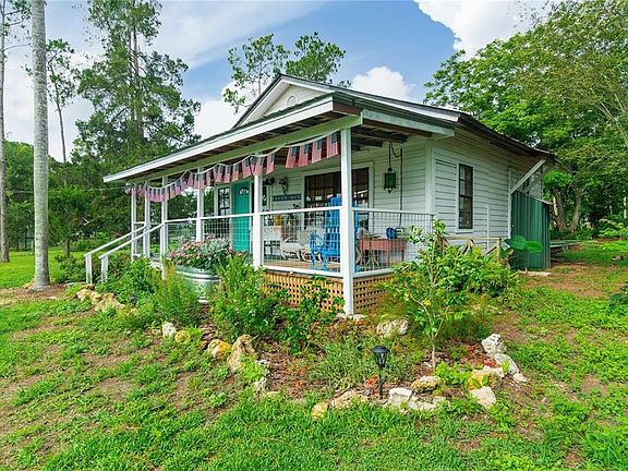 2nd image of 39425 Wilds Rd