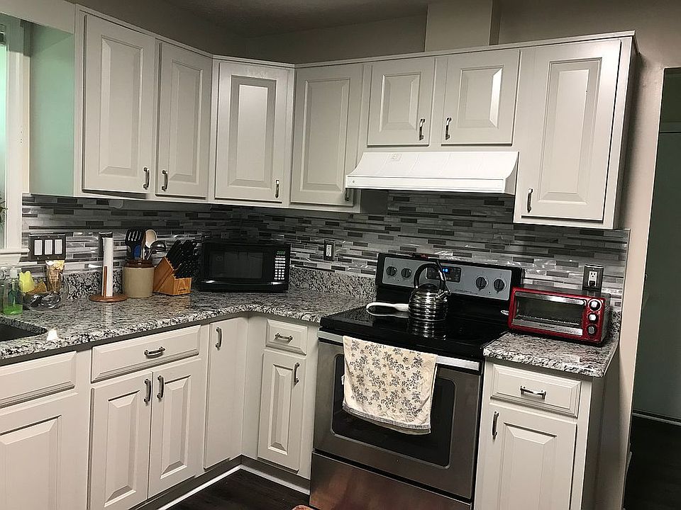 2nd image of 44093 Granite Way