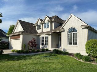 17404 Laquinta Cir, Omaha, NE 68136