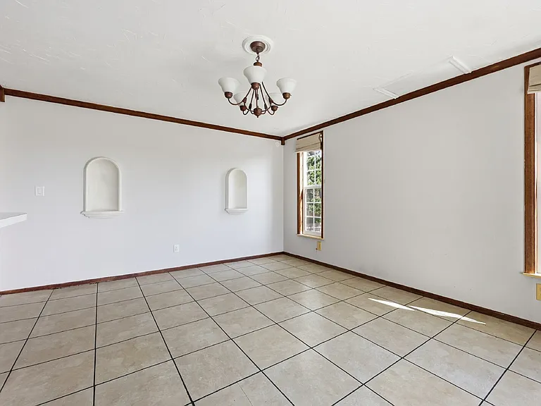 7240 Shawnee Way — Photo 12